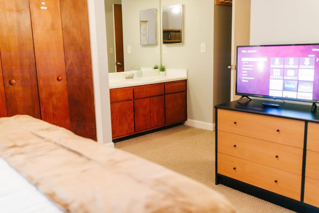 شقة Cozy 3-Bed Athens Getaway, Right Near Uga! المظهر الخارجي الصورة