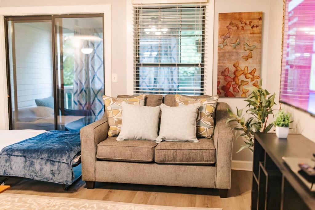 شقة Cozy 3-Bed Athens Getaway, Right Near Uga! المظهر الخارجي الصورة